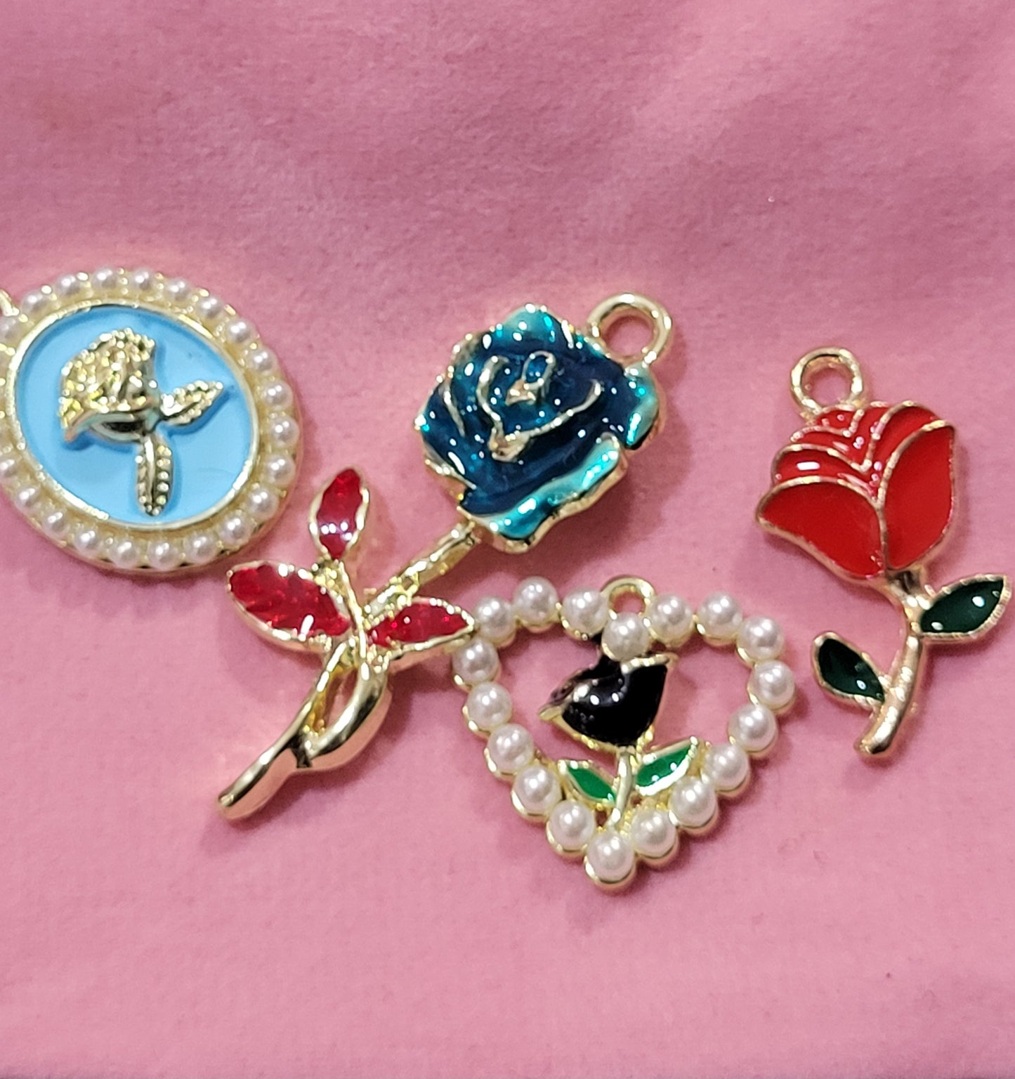 CHRM 009 Charm Enamel Flower Mix