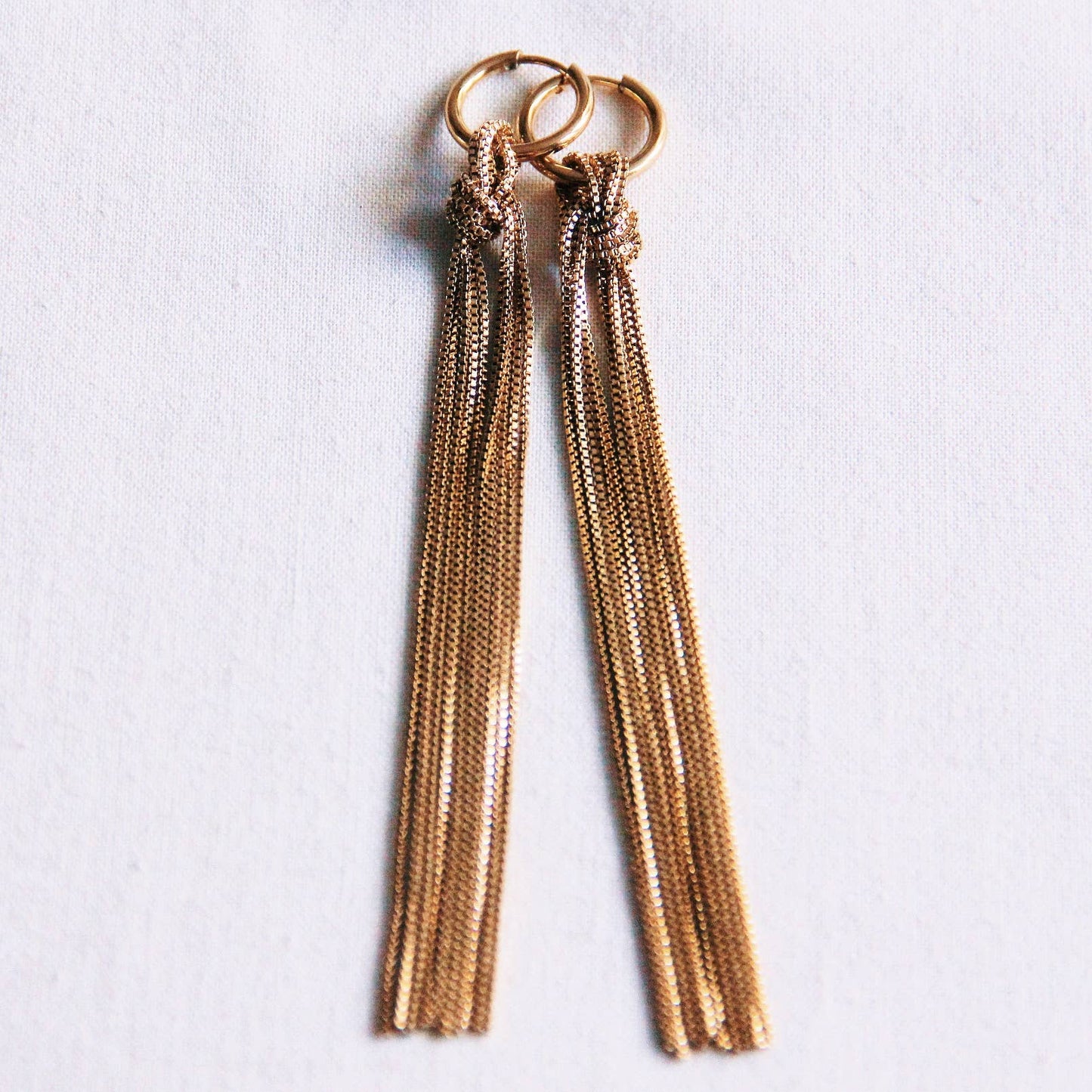Bazou - Stainless steel earring with long tassel - gold